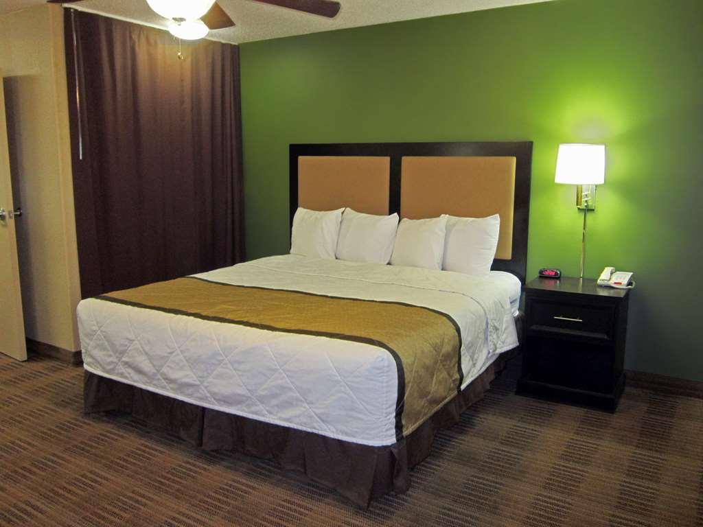 Extended Stay America Select Suites - Jacksonville - Lenoir Avenue East Room photo