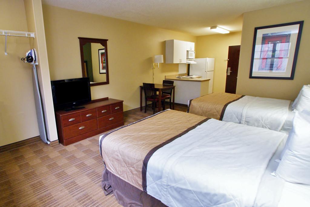 Extended Stay America Select Suites - Jacksonville - Lenoir Avenue East Exterior photo